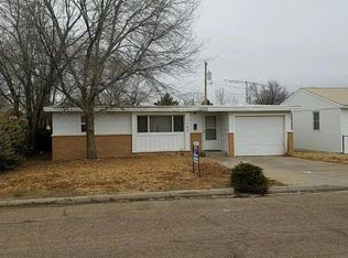 1707 Kello St, Garden City, KS 67846
