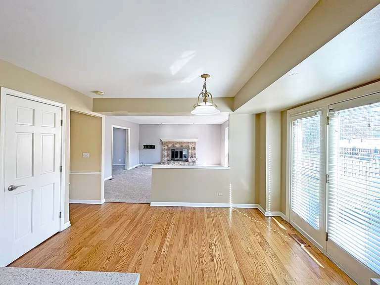 1528 E Bailey Rd — Photo 29