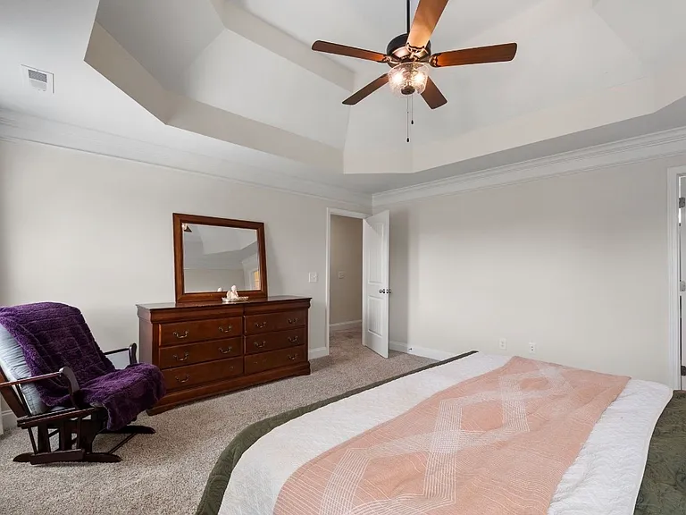 1328 Sussex Dr — Photo 16