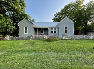 309 Main St, Comfort, TX 78013