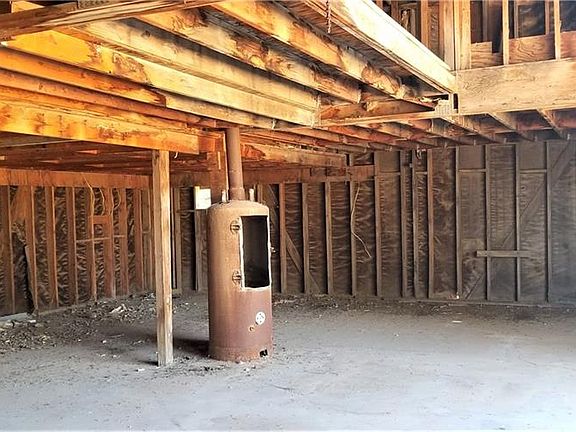 4th image of 9616 S Evans Ln