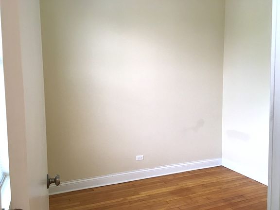 5th image of 4053 N Leavitt St #1N