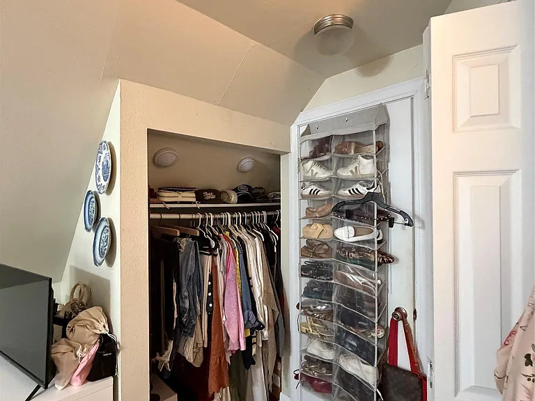 5212 Duval St #B — Photo 12