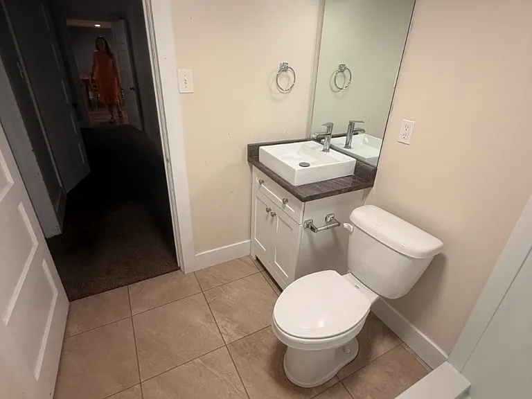 Unit Photo