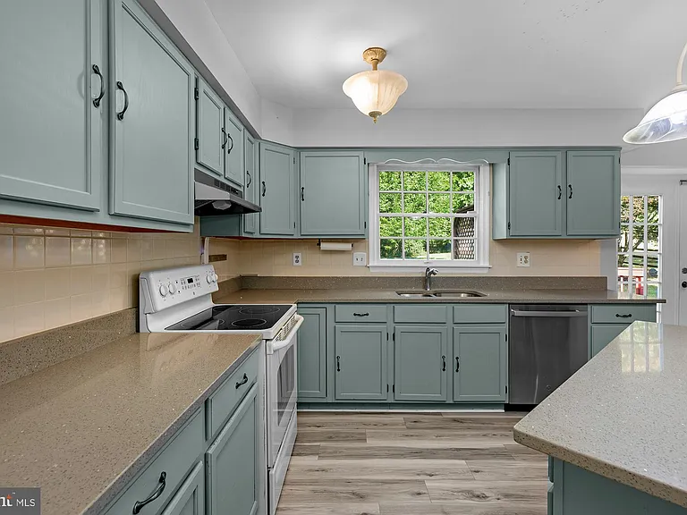 3034 Pebble Beach Dr — Photo 8