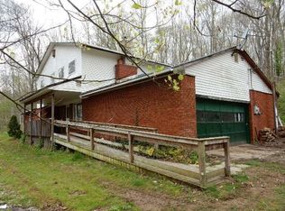 24719 Coshocton Rd, Howard, OH 43028