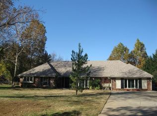 1301 Timberlake Cir, Edmond, OK 73034