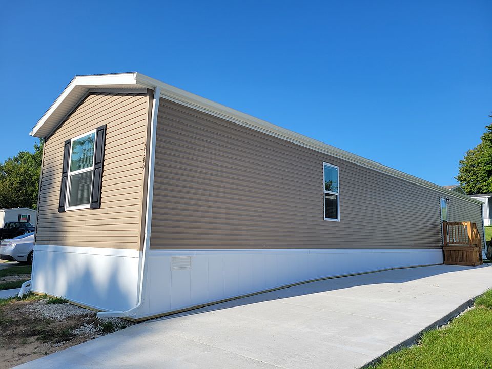 1st image of 2349 Mead Dr #69