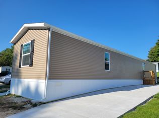 2349 Mead Dr #69, Highland, MI 48357