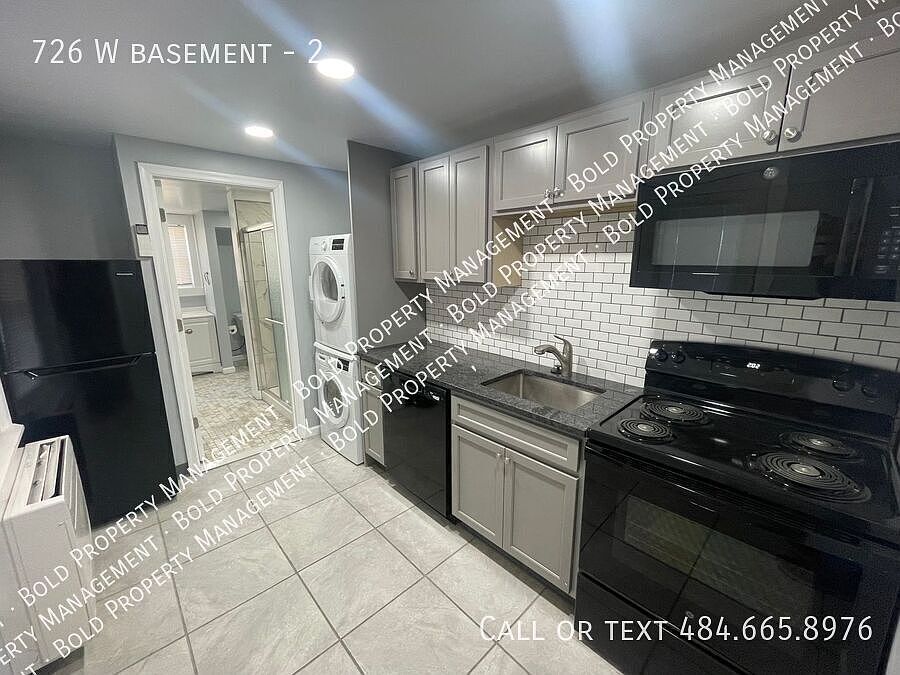 1st image of 726 W Basement #2