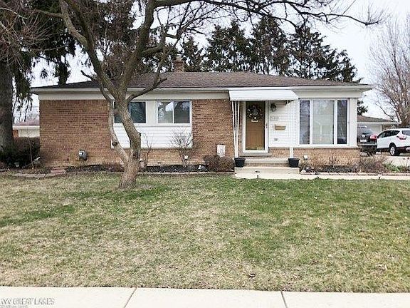 2nd image of 36440 N Price Dr