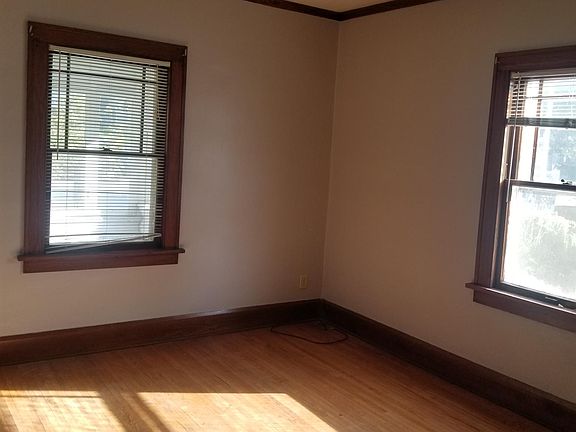4th image of 1621 5th Ave