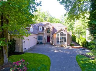 4635 Dogwood Dr, Lake Oswego, OR 97035