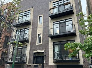 1877 N Winnebago Ave #1W, Chicago, IL 60647