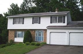 2nd image of 1421 Carnegie Dr