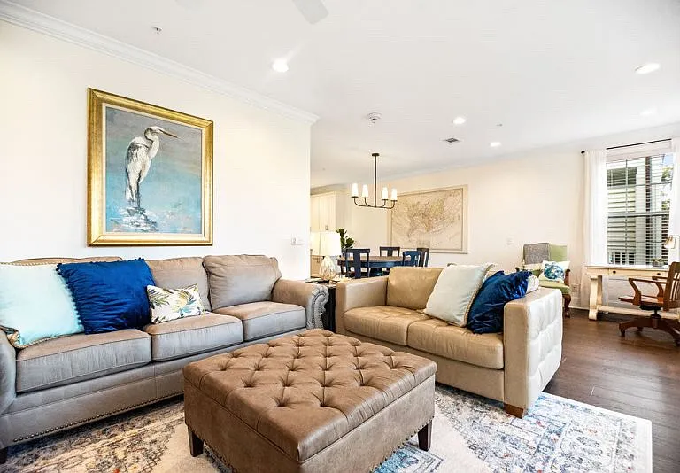 117 Gascoigne Ave #206 — Photo 8