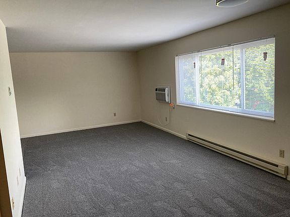 3rd image of 2782 Bobbie Pl #2B