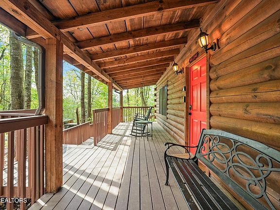 5th image of 1575 Sky View Dr