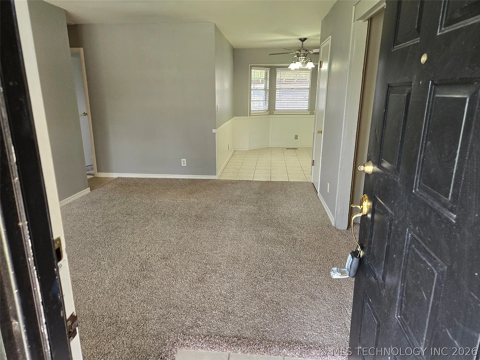 3 bed, 1.5 bath, 1495 sqft, $1,650 — Photo 4