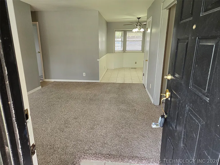 228 E J St — Photo 4