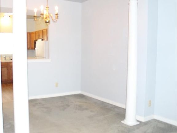 4th image of 2910 Mary Beth Ln