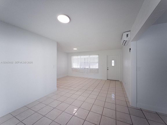 3rd image of 27903 SW 131st Ave