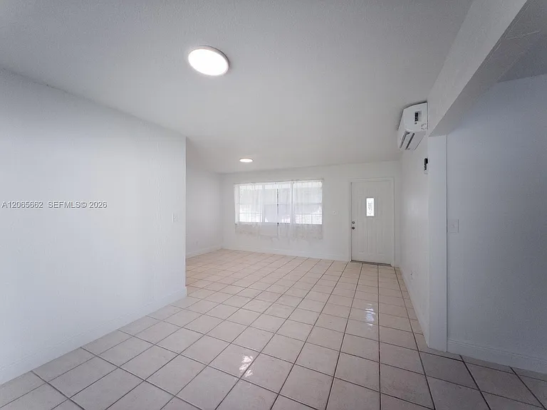27913 SW 131st Ave — Photo 5