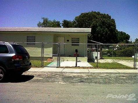 2nd image of 5140 NW 33rd Ave