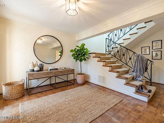 3rd image of 422 Sprite Rd APT 1