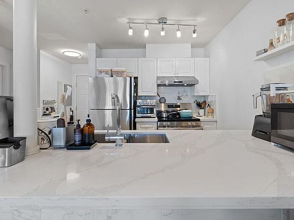 4th image of 3628 Rae Ave #211