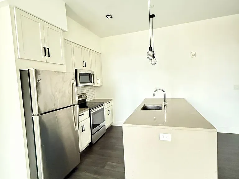 3225 Georgia Ave NW — Photo 27
