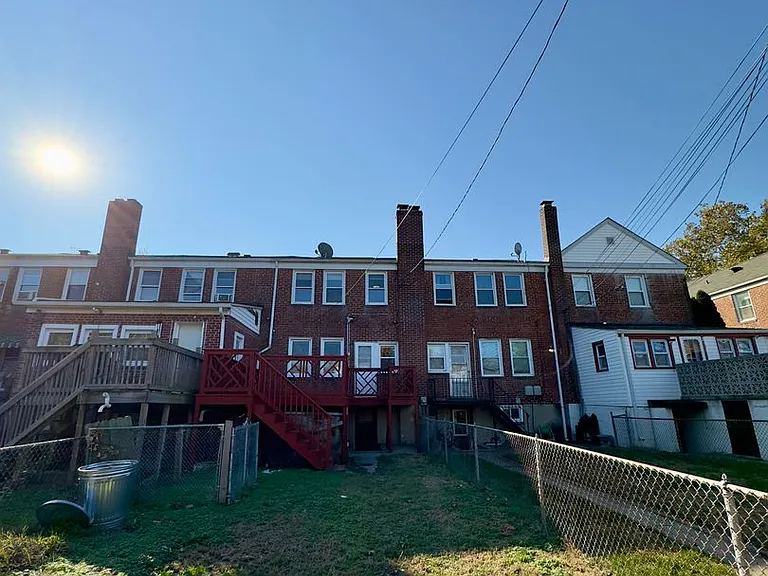 2959 Liberty Pkwy — Photo 2