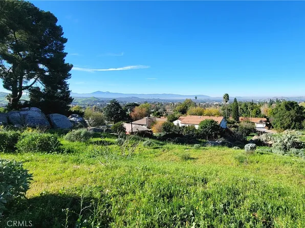 2935 Galaxie Heights Rd, Riverside, CA 92507