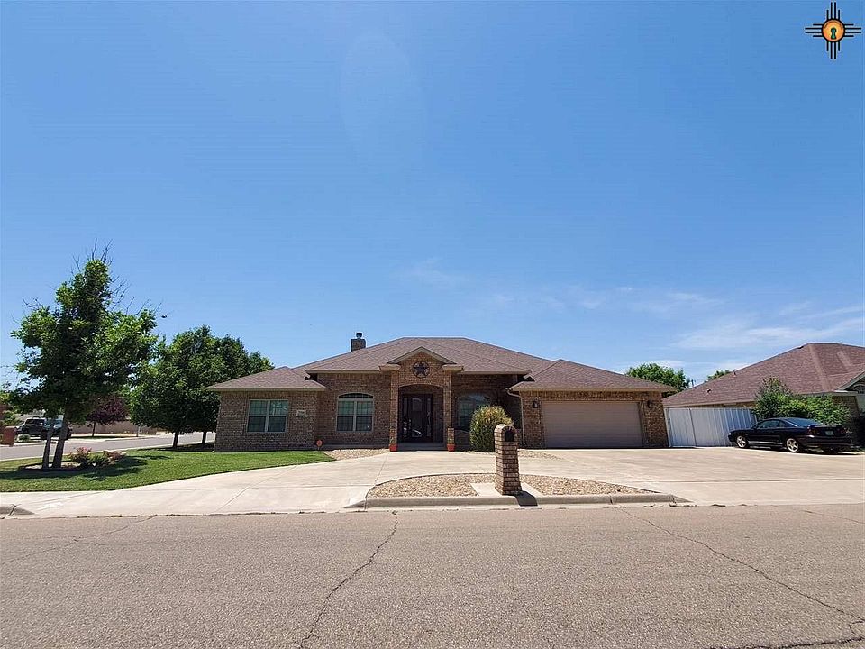 1st image of 3700 Springwood Dr