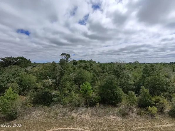 2 Deltona Blvd, Chipley, FL 32428