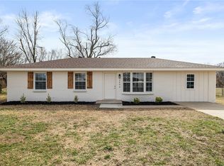 2000 W Wood St, Rogers, AR 72756