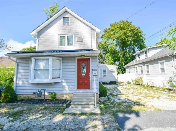 33 Mechanic St, Absecon, NJ 08201