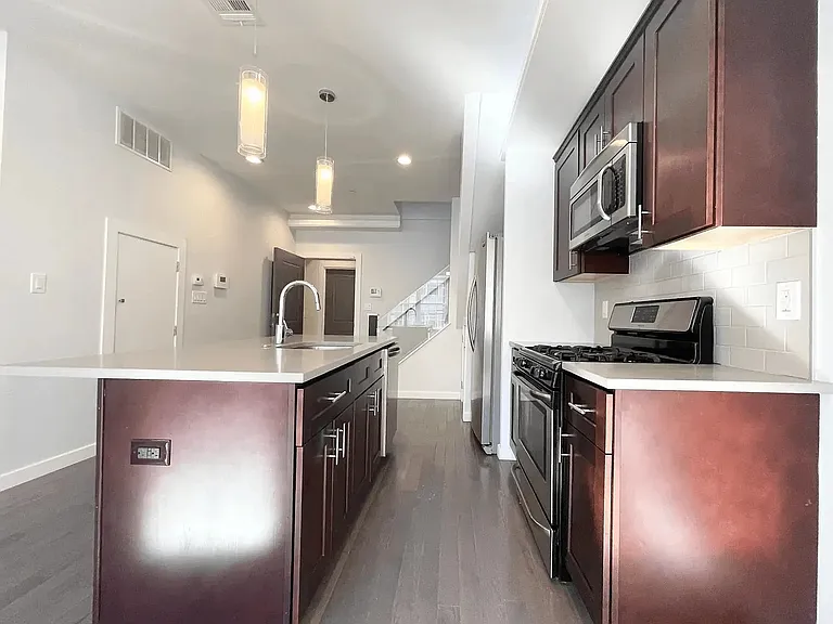 1334 N 7th St #2R — Photo 21