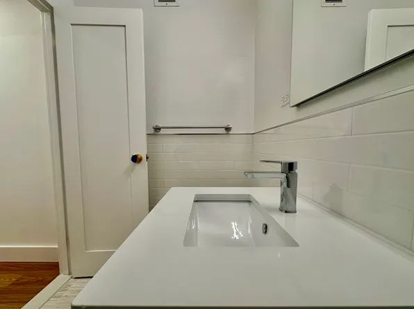 501 East 87th Street image 15 of 27