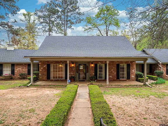 5th image of 926 Meadowbrook Dr