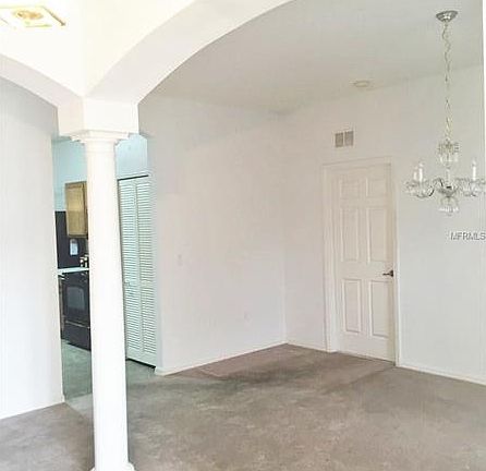 4th image of 515 Lake Villa Way
