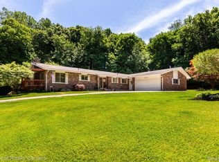 7797 Bircklan Dr, Canton, MI 48187