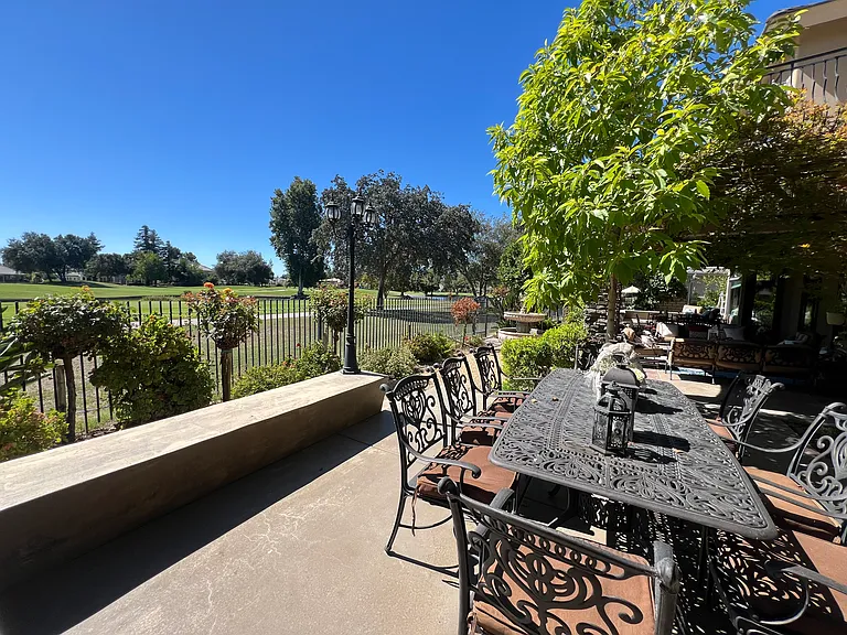 2104 Wedgemont Pl — Photo 47
