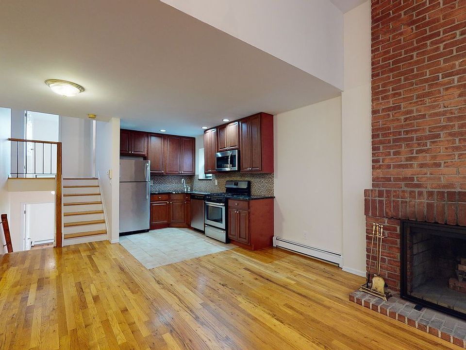1st image of 25 1st Pl APT 2A