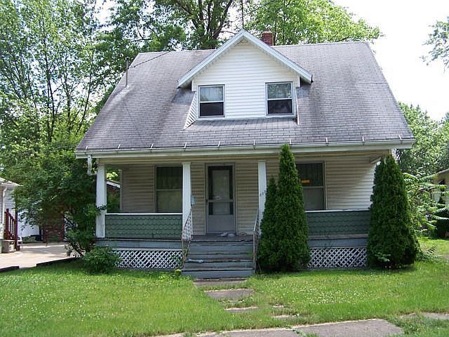 1st image of 895 Palmer Cir NE