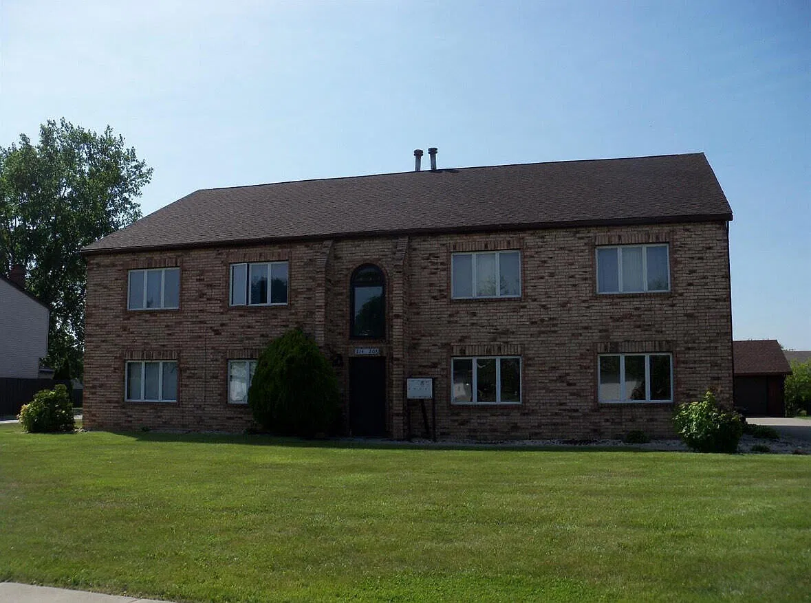2 bed, 1.5 bath, 1316 sqft, $1,500 — Photo 1