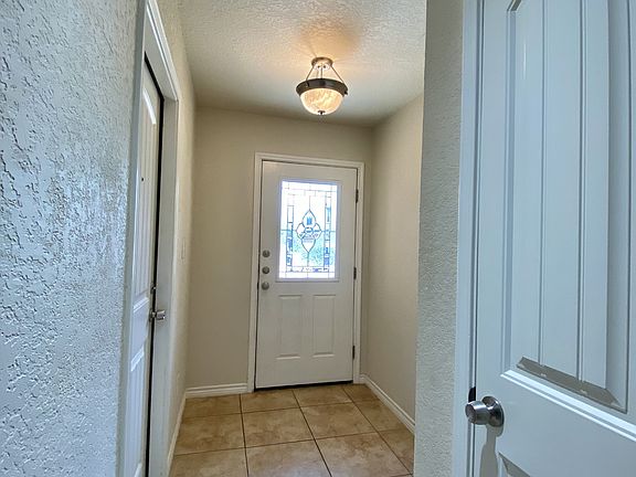 2nd image of 1003 Brown Rock Dr