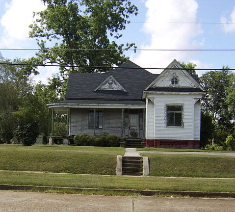2nd image of 239 Louisiana Ave