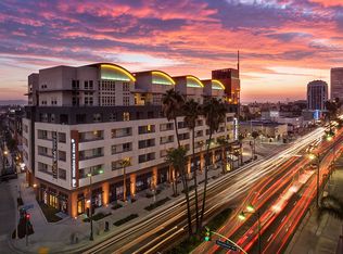 5200 Wilshire Blvd APT 427, Los Angeles, CA 90036