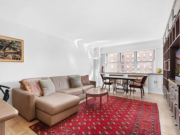 2nd image of 345 W 58th St APT 9T
